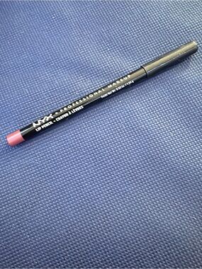 NYX Slim Lip Pencil in Citrine